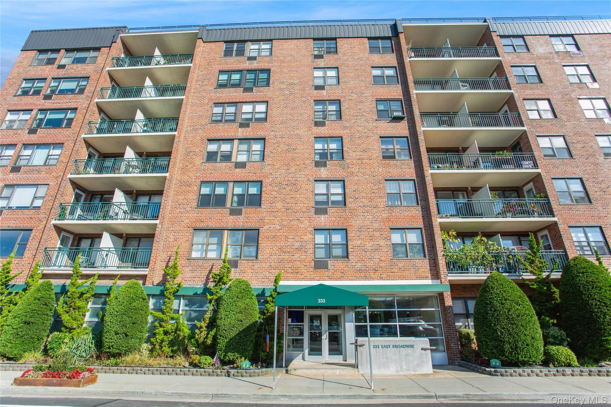 333 Broadway 2B Property Photo 1
