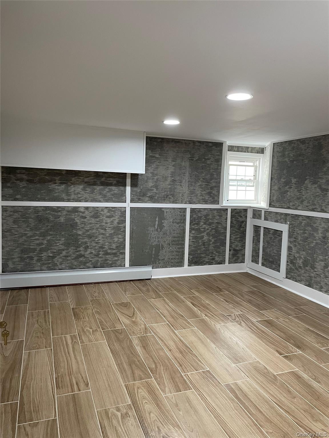 130 E Olive Street Property Photo 6