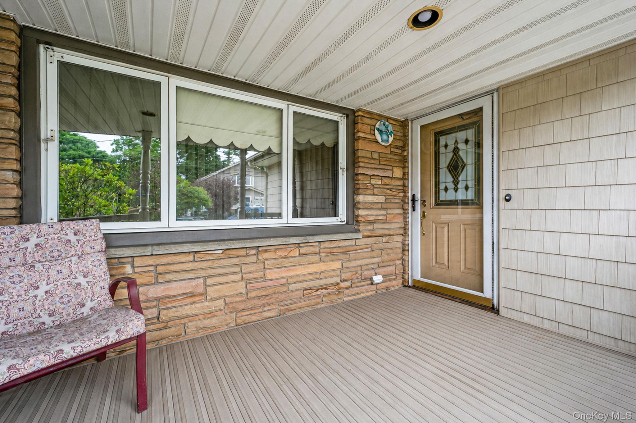 710 Lafayette Avenue Property Photo 4