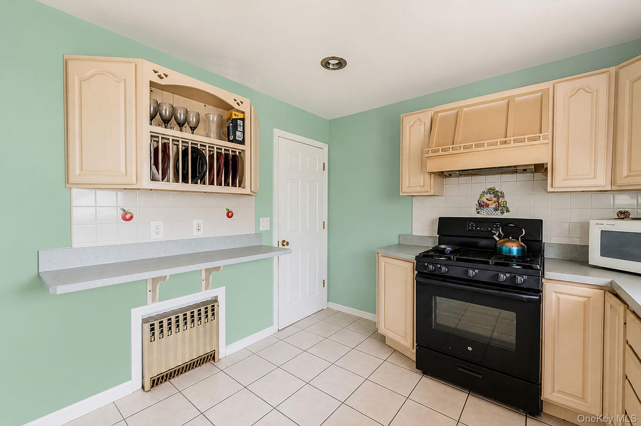 710 Lafayette Avenue Property Photo 10