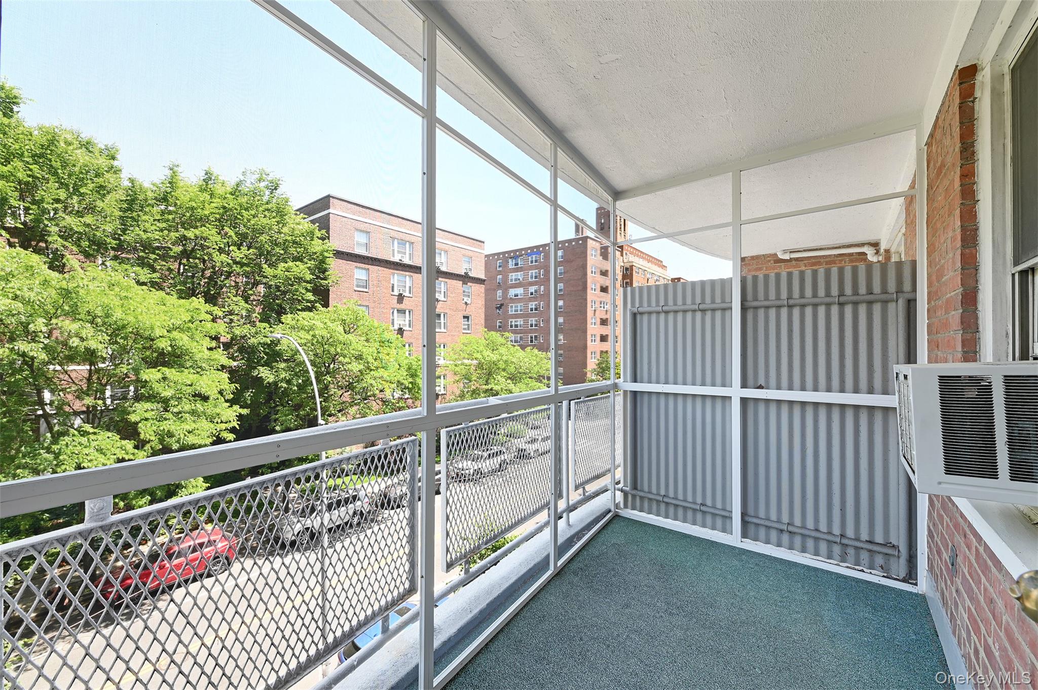 69-10 108th Street #4j Property Photo 5