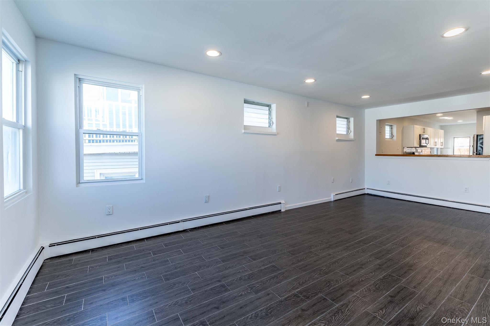 35 Tennessee Avenue Property Photo 4