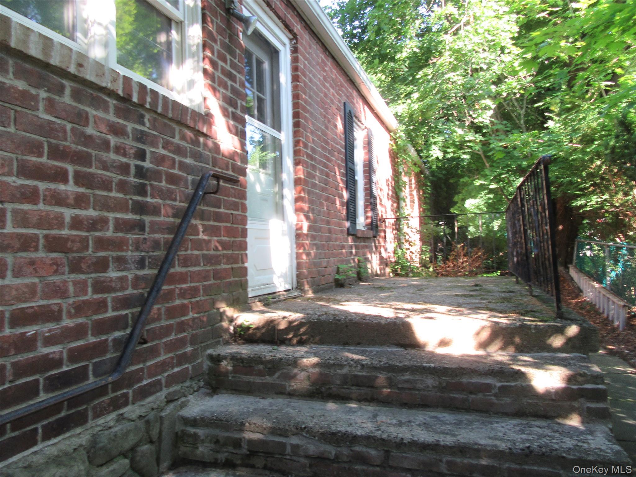 703 Little Britain Road Property Photo 23