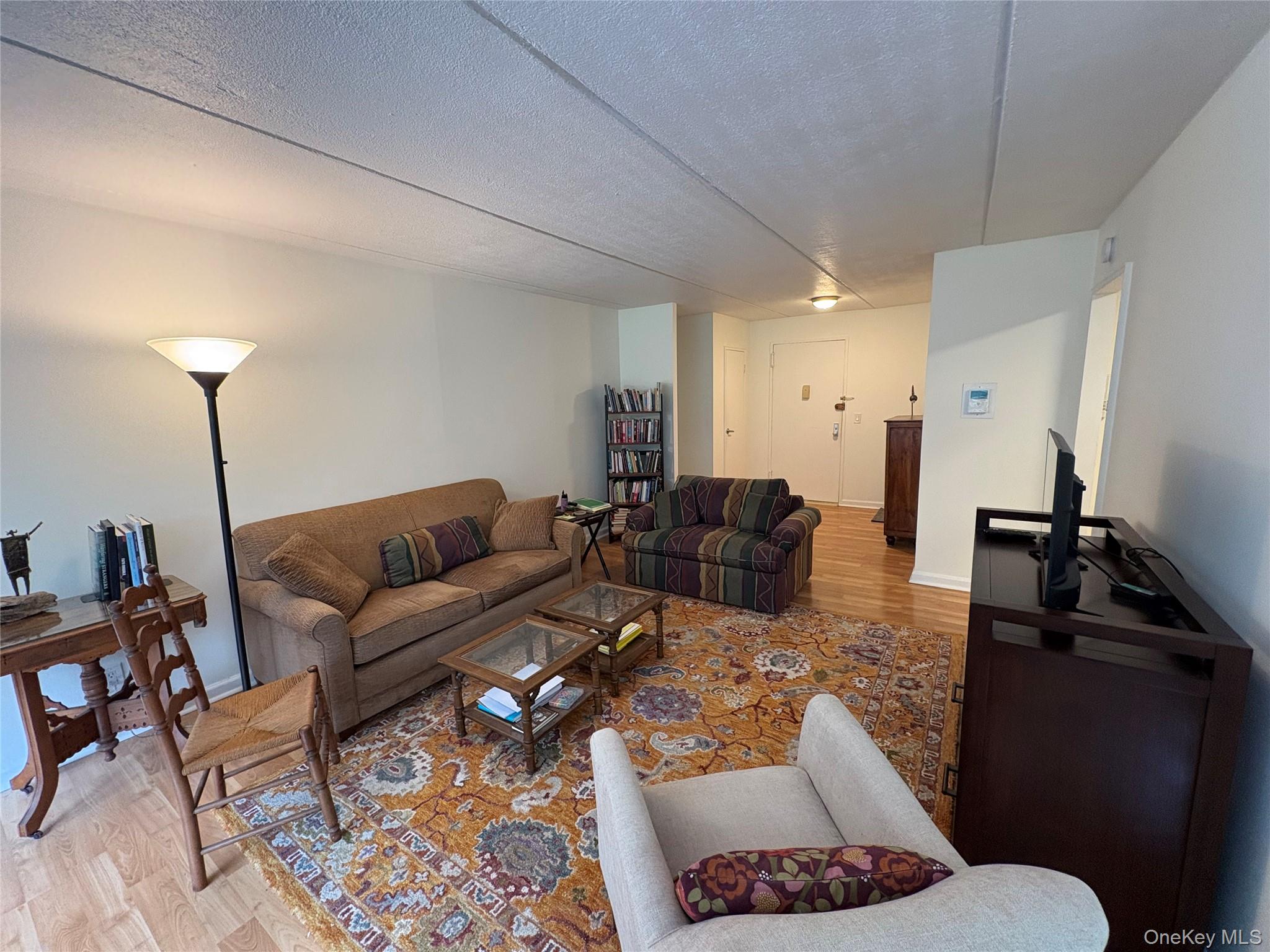 412 Benedict Avenue 2a Property Photo 2