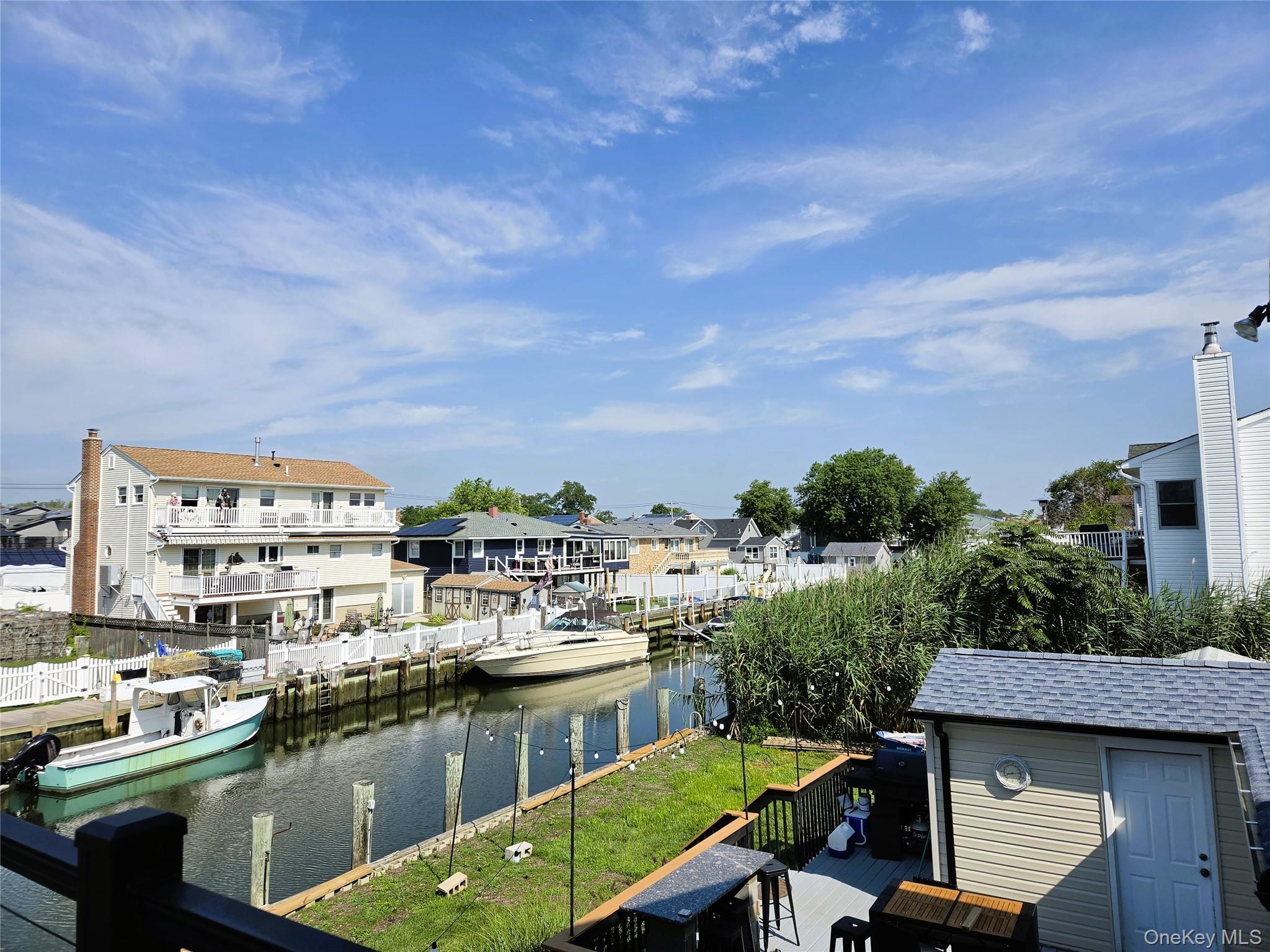 2706 Peconic Avenue Property Photo 7