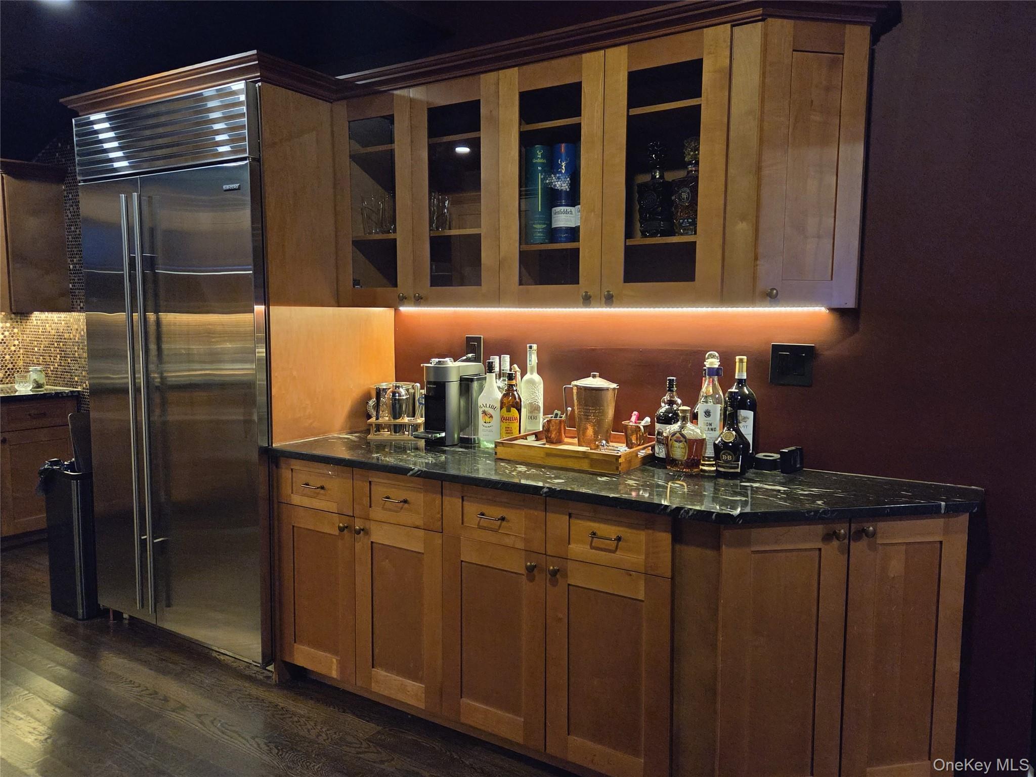2706 Peconic Avenue Property Photo 22