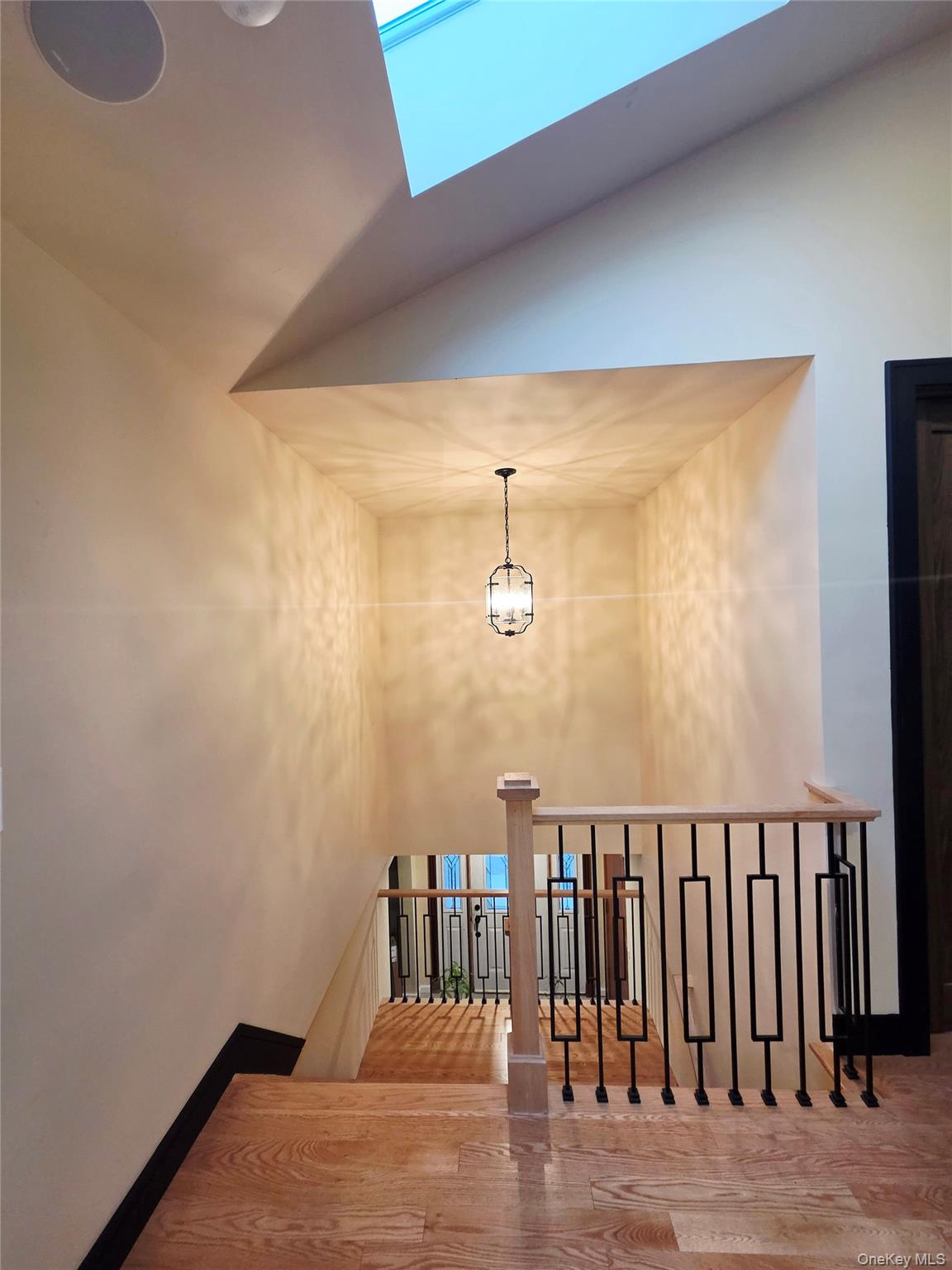 2706 Peconic Avenue Property Photo 35