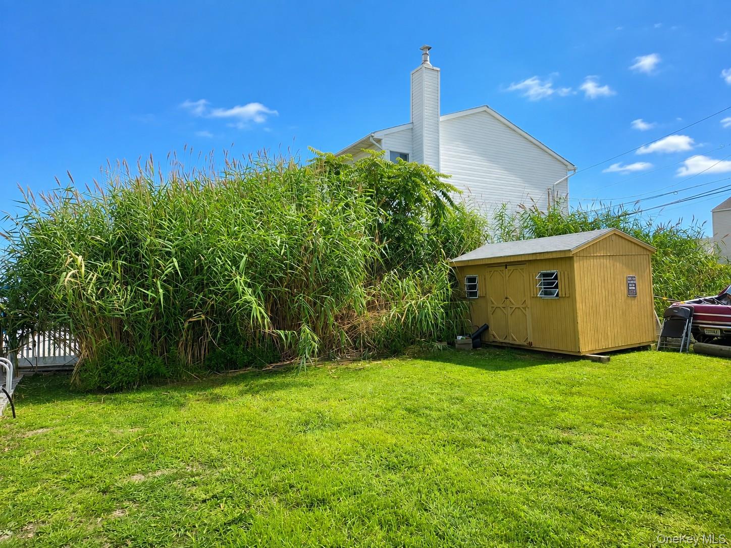 2706 Peconic Avenue Property Photo 47