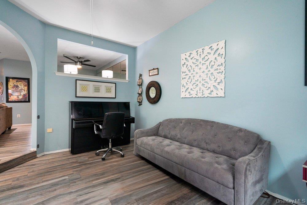 824 Birchwood Park Drive Property Photo 10