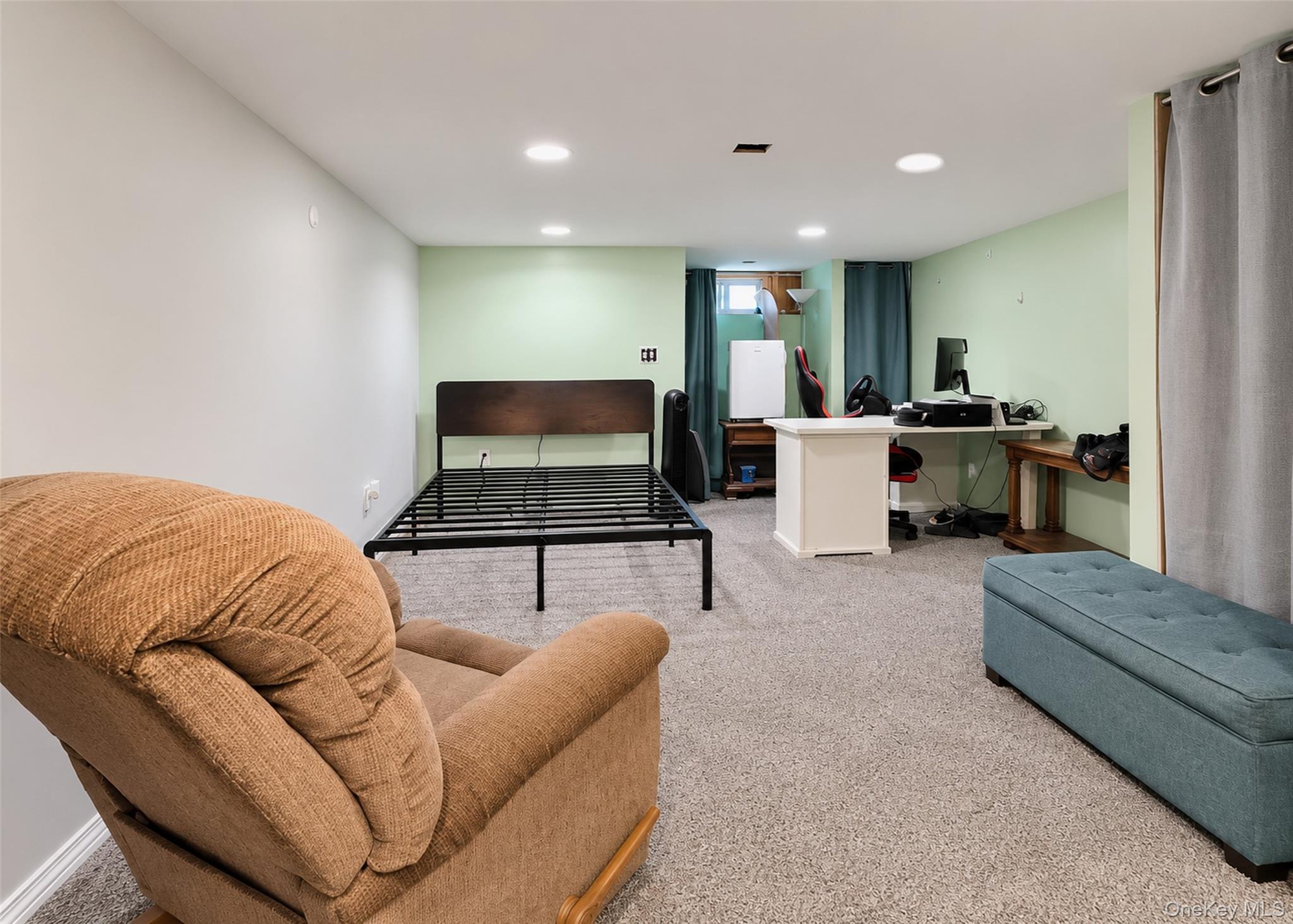 19 Evy Court Property Photo 18