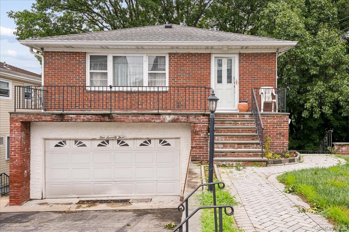 173 Bennett Avenue Property Photo 1