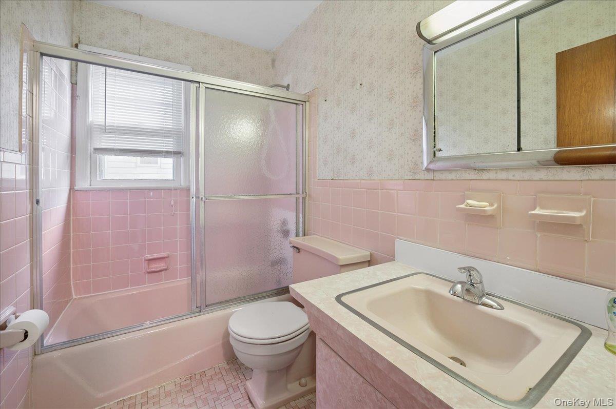 173 Bennett Avenue Property Photo 17