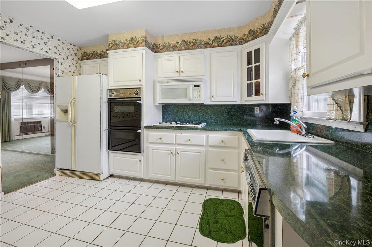 173 Bennett Avenue Property Photo 33
