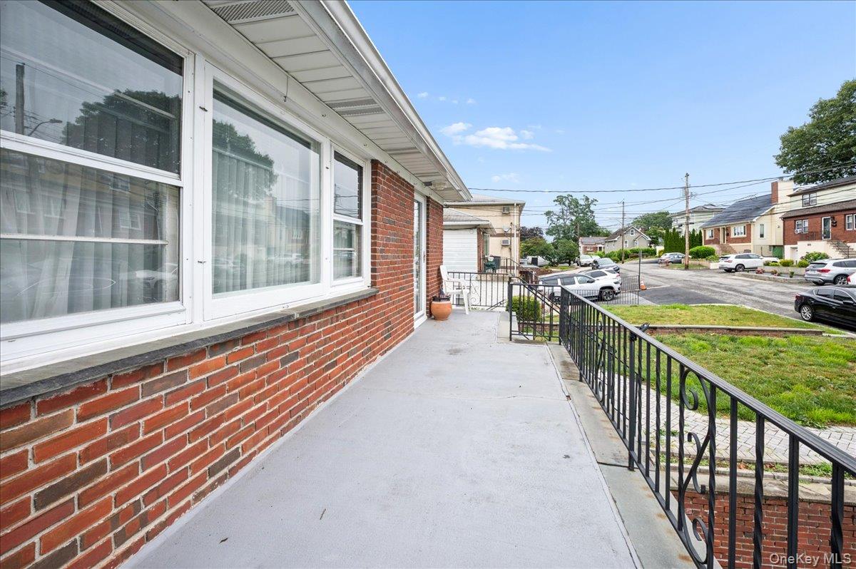 173 Bennett Avenue Property Photo 39