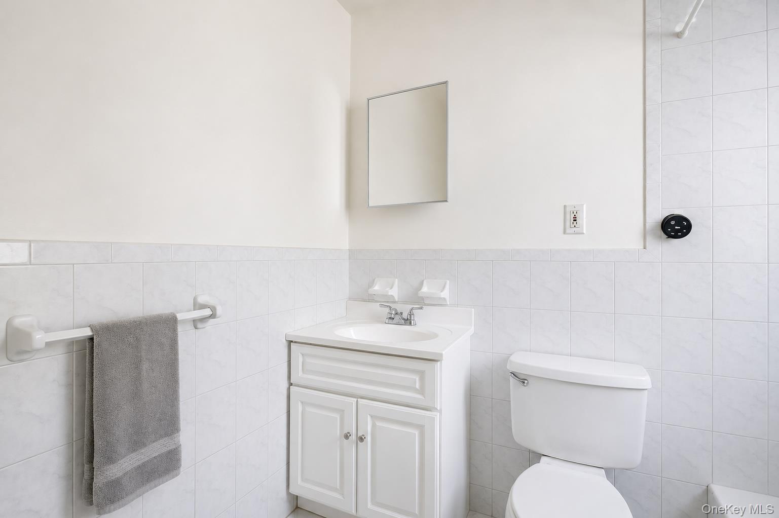 941 Crescent Street Property Photo 13