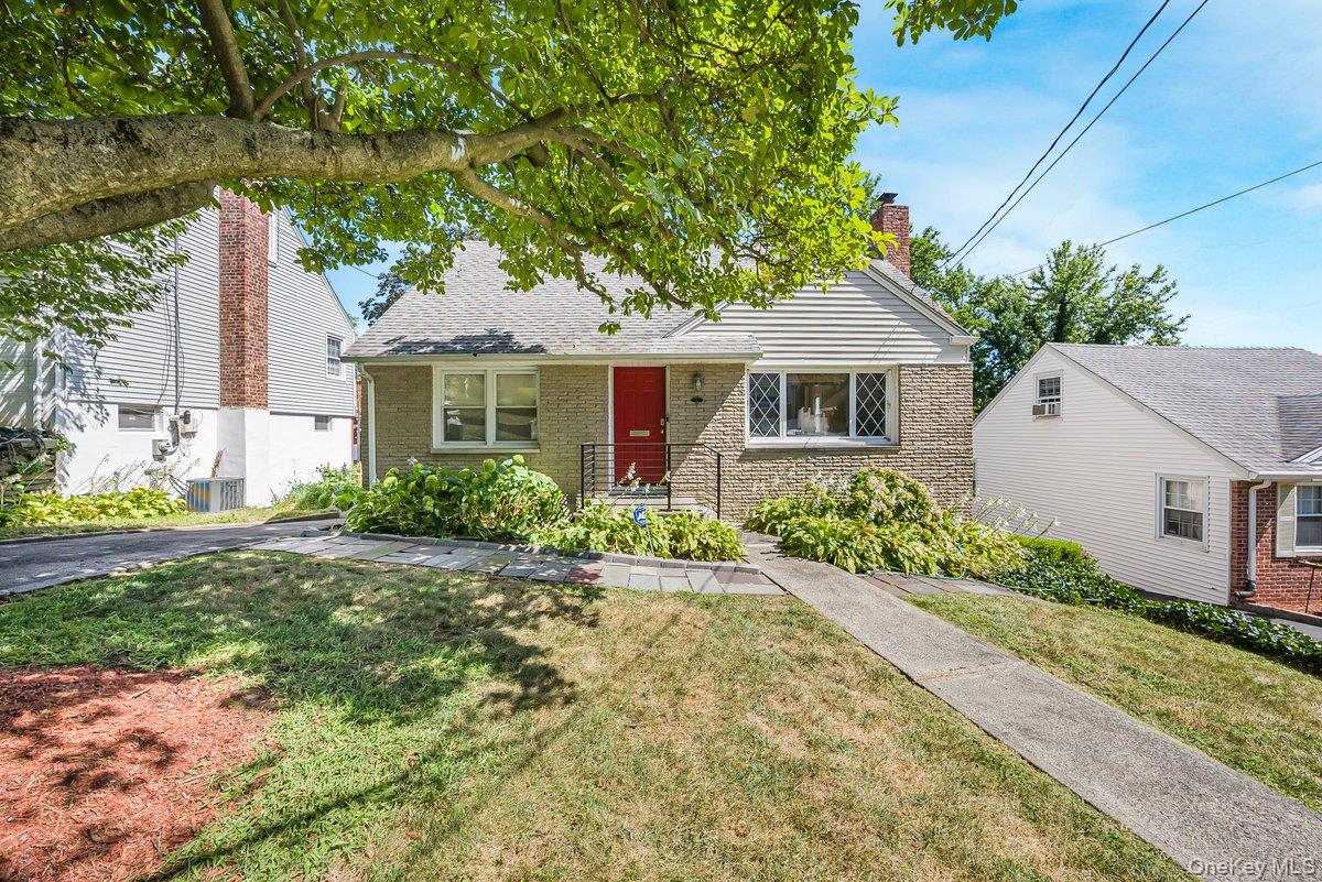 104 Lefferts Road Property Photo 1