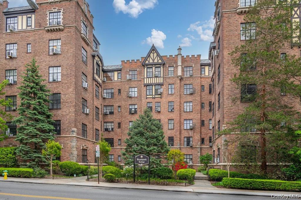 2 Westchester Avenue Property Photo 1