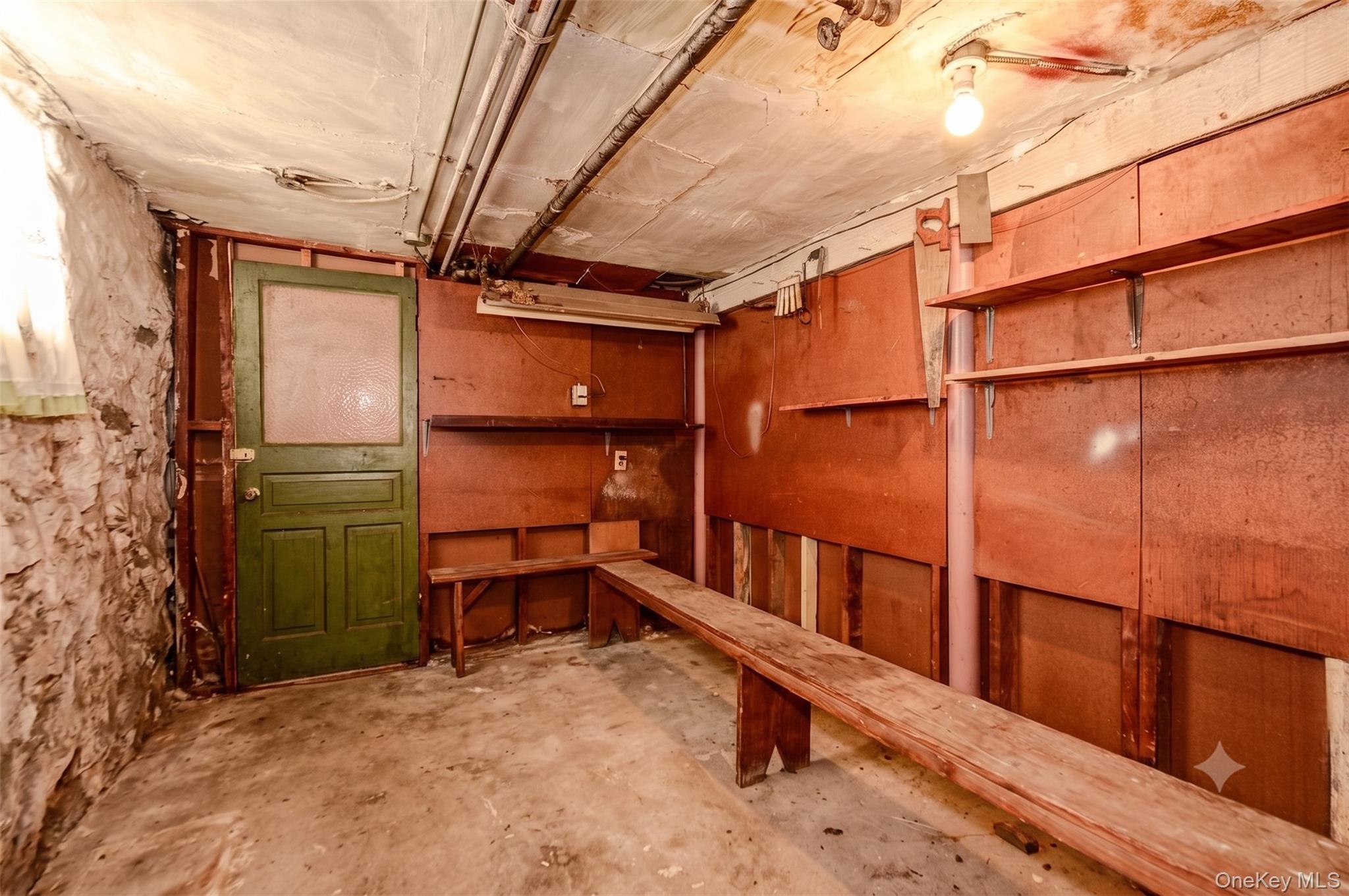 618 E 2nd Street Property Photo 45