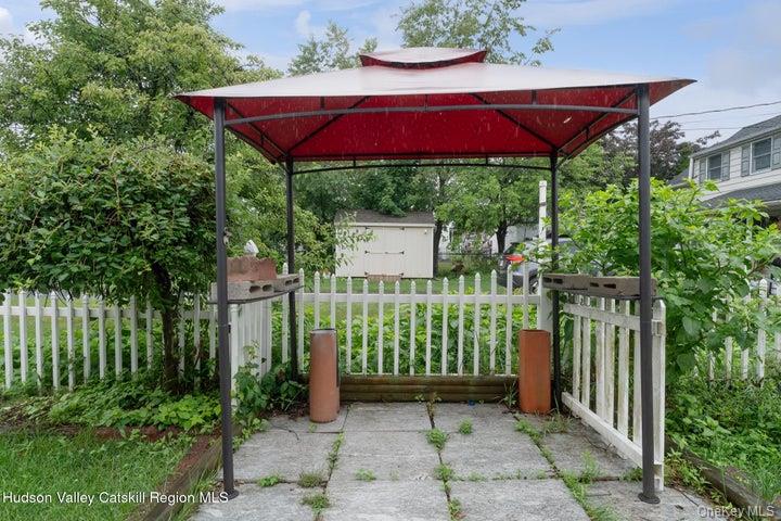 583 Savoy Street Property Photo 34