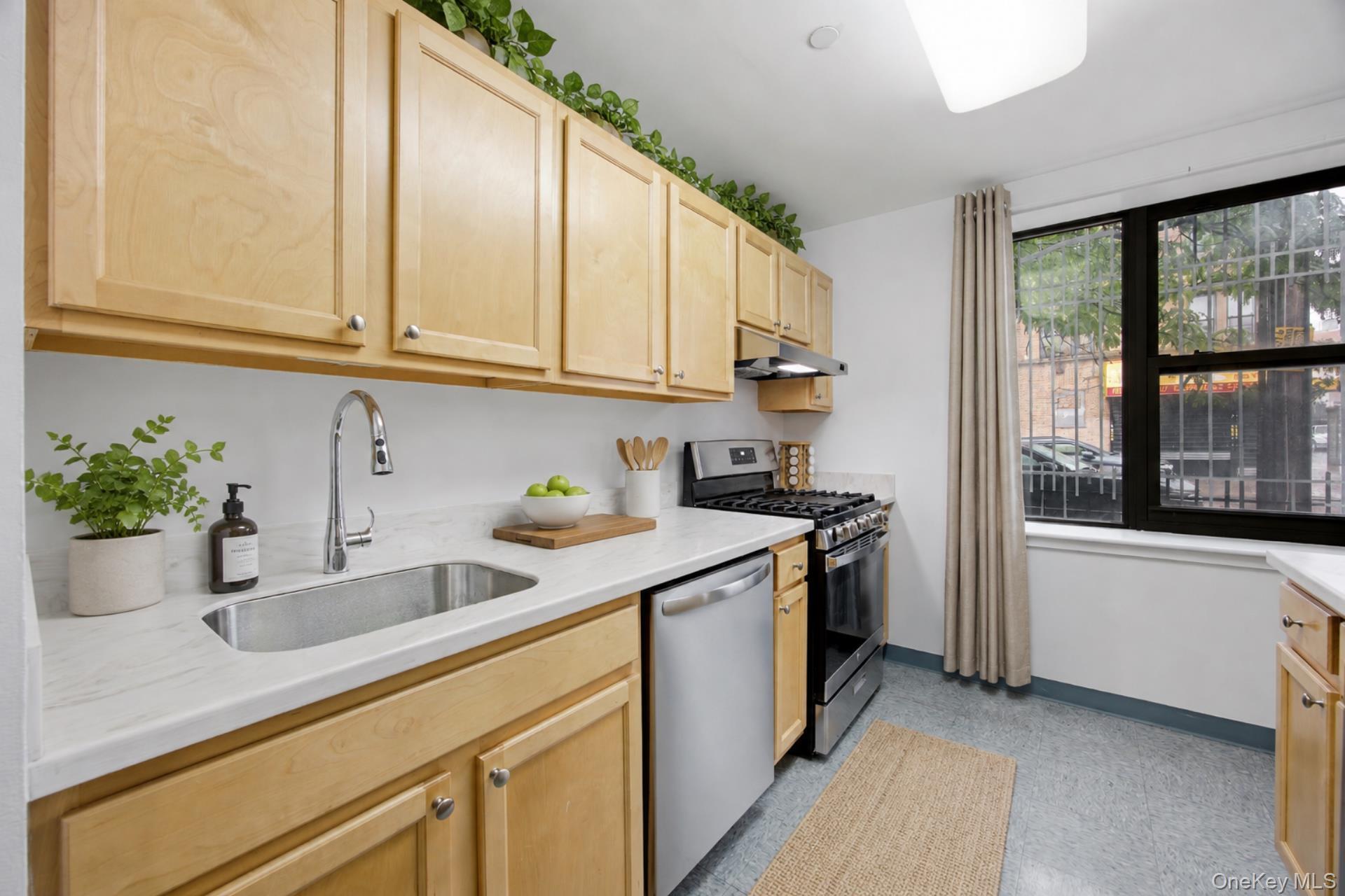 118 Schenectady Avenue 109 Property Photo 6