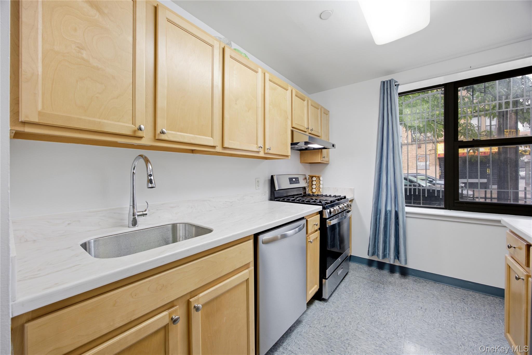118 Schenectady Avenue 109 Property Photo 7