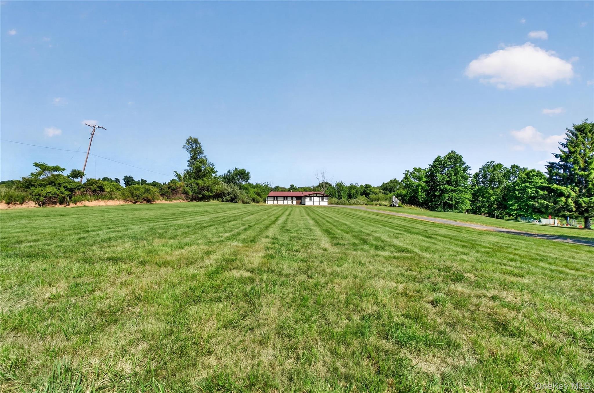 25 Red Mills Road Property Photo 4