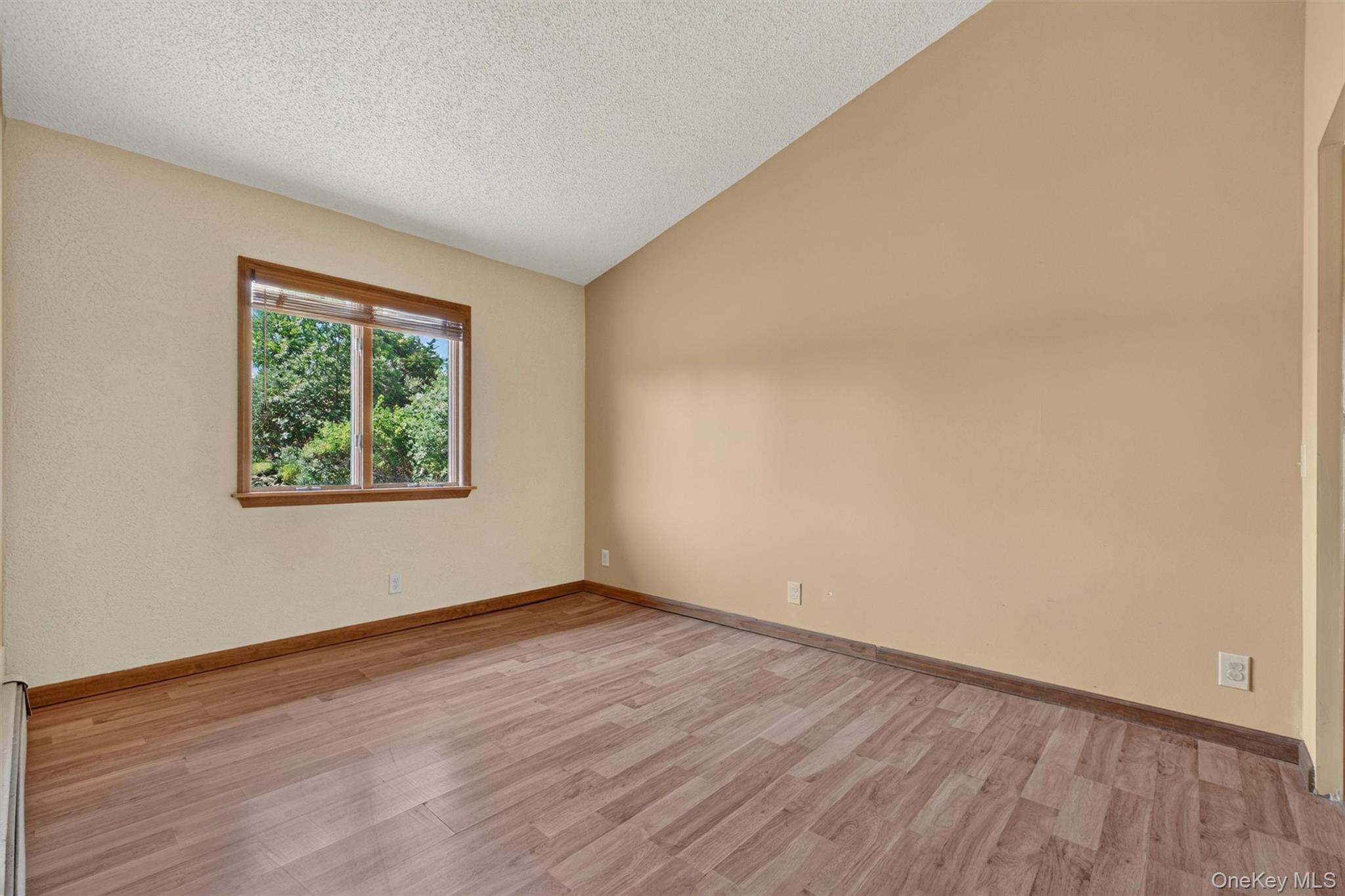 25 Red Mills Road Property Photo 24