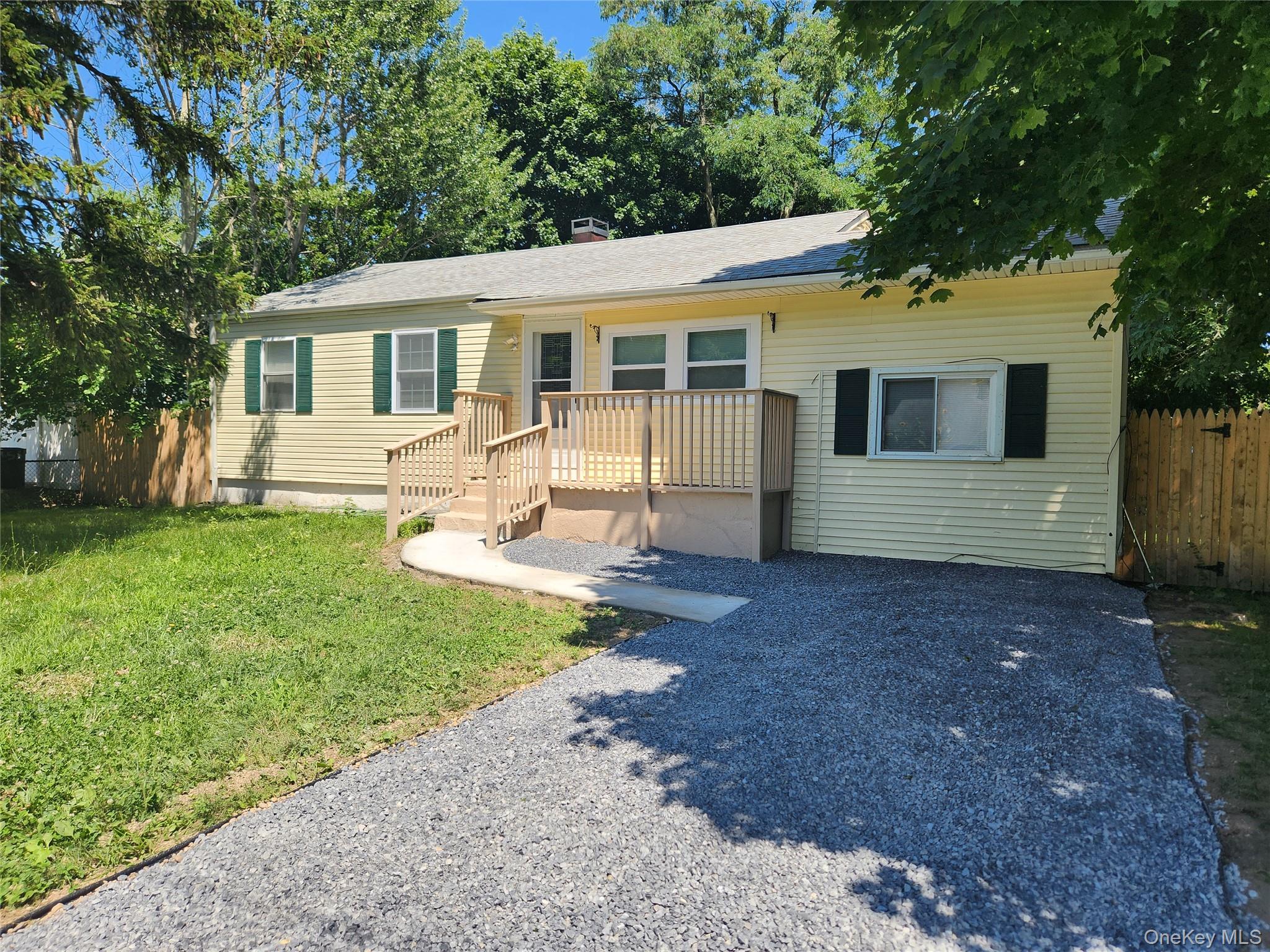 47 Pace Avenue Property Photo 2