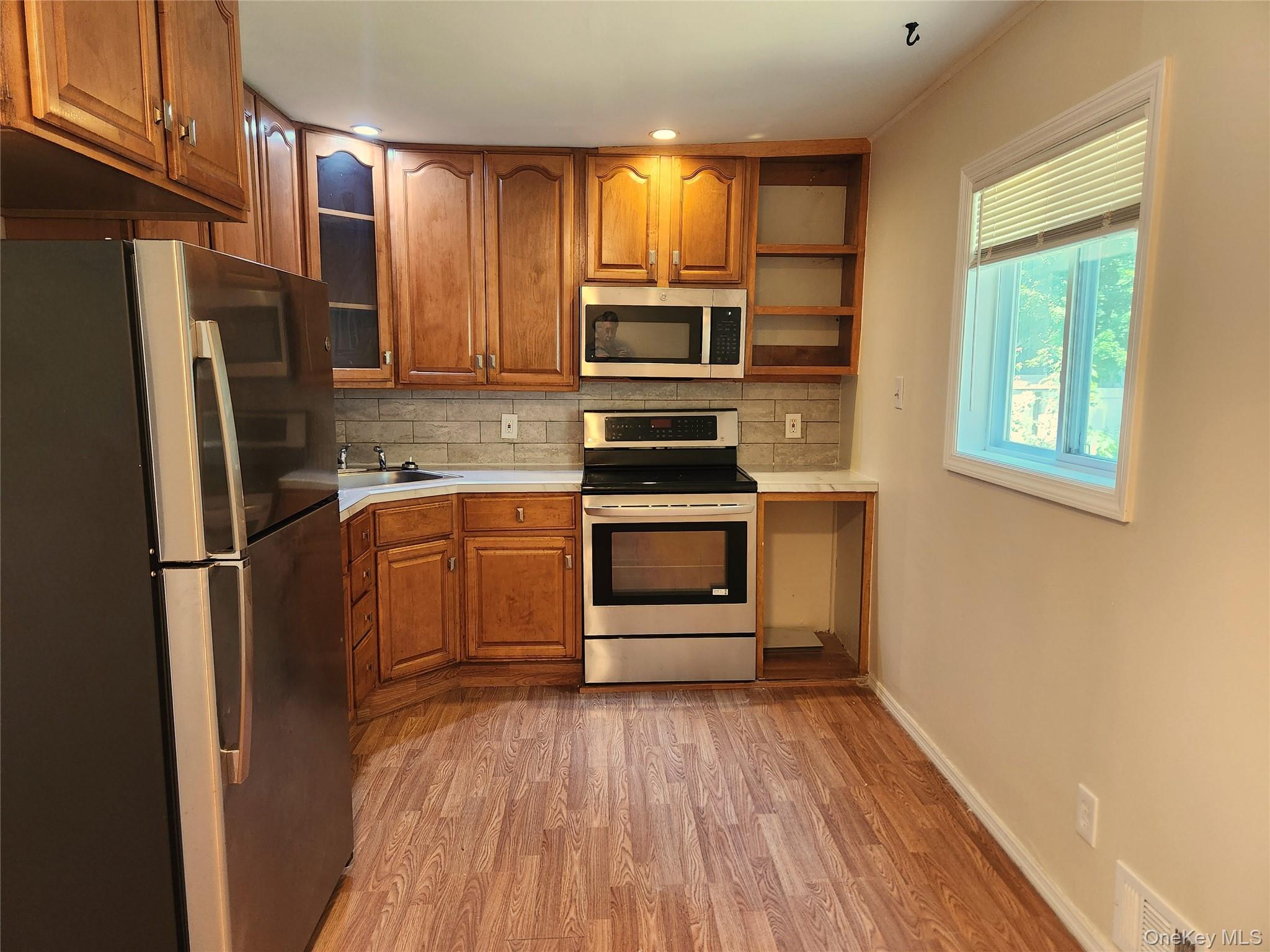 47 Pace Avenue Property Photo 6