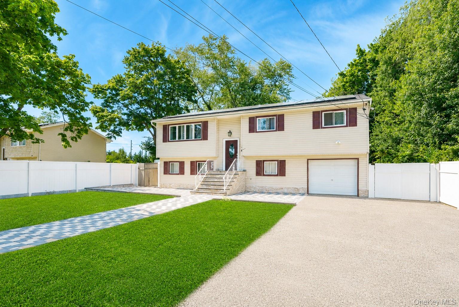 9 Hamlin Avenue Property Photo 3