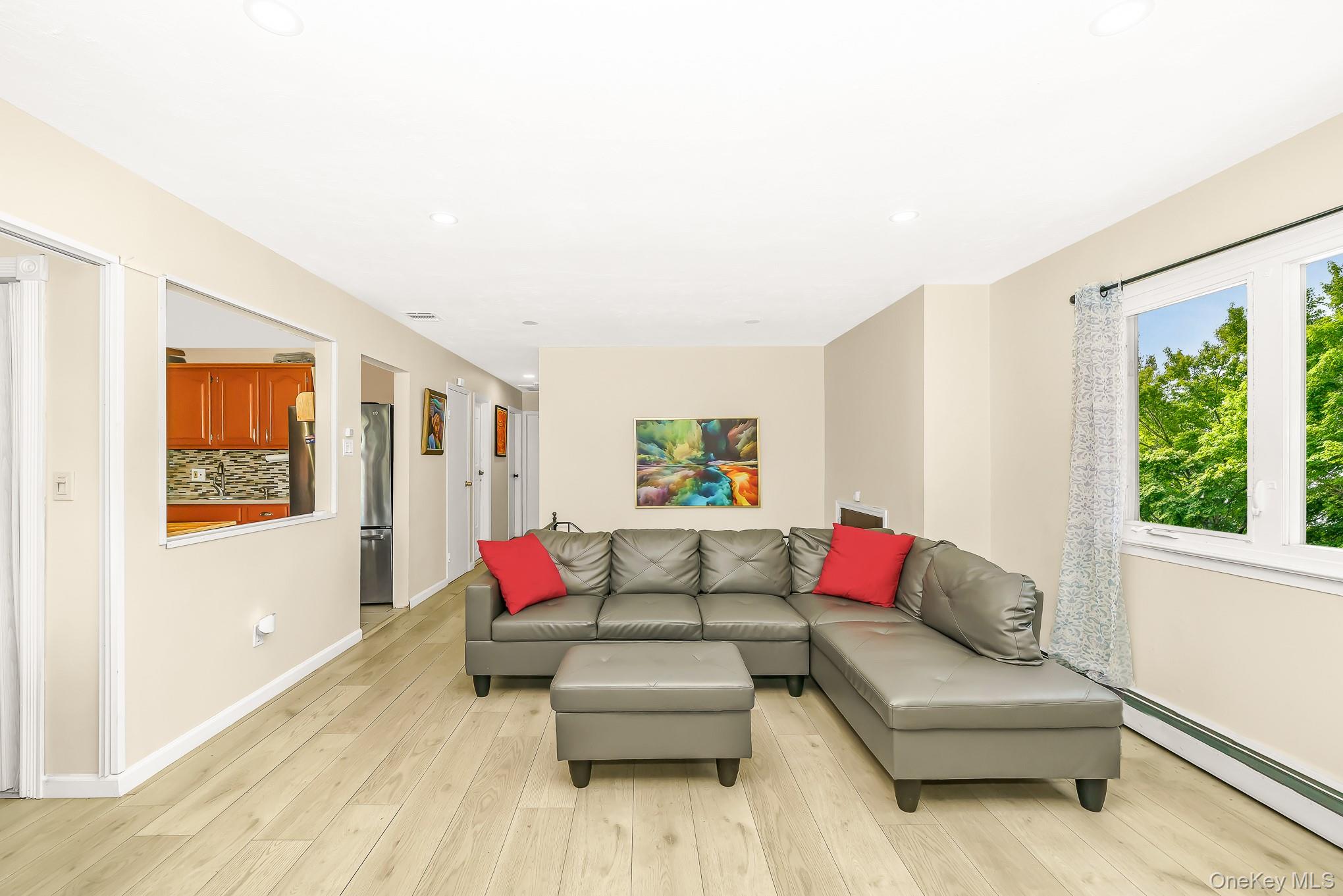 9 Hamlin Avenue Property Photo 8