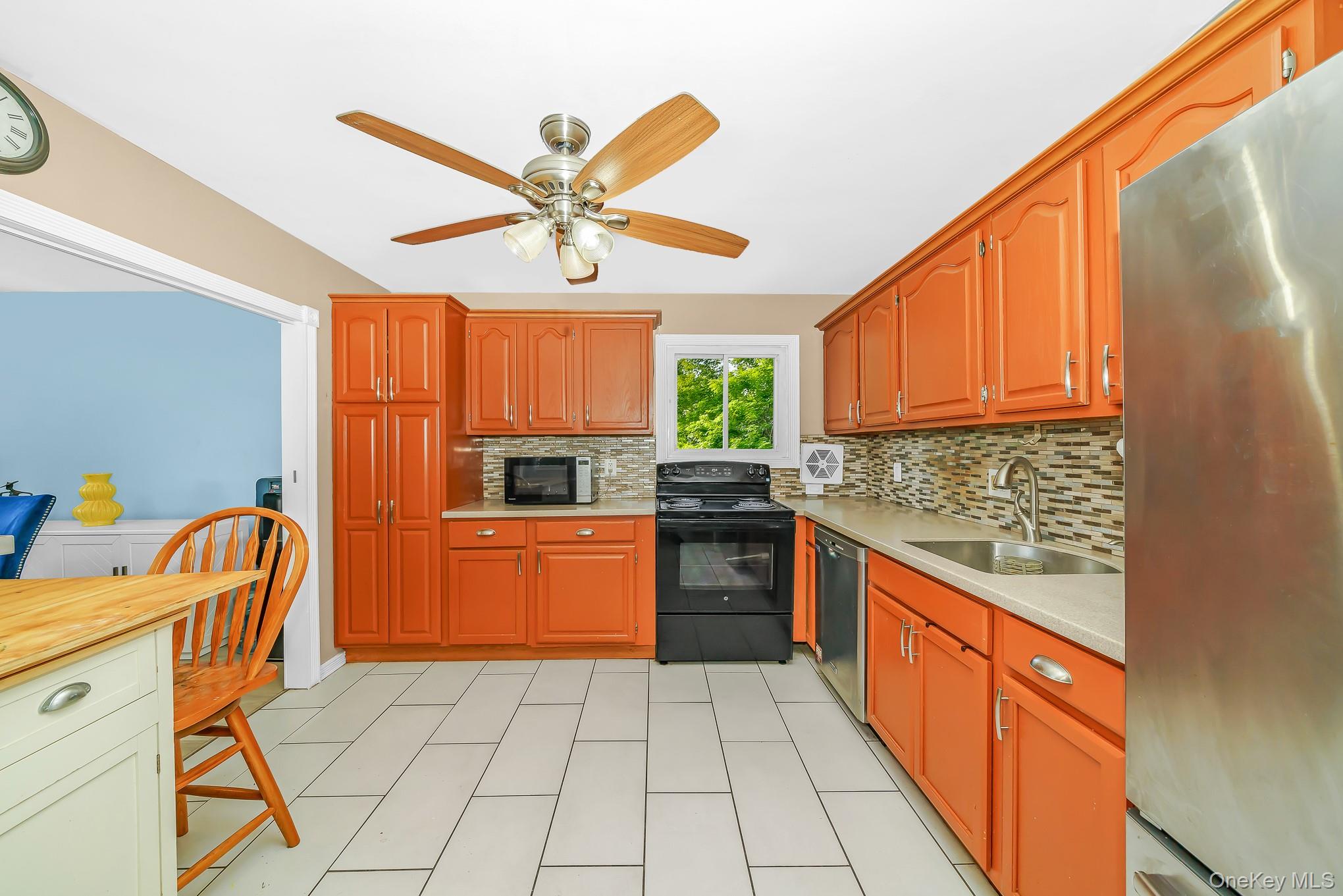 9 Hamlin Avenue Property Photo 12