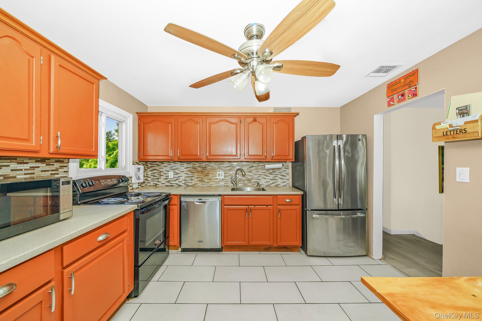 9 Hamlin Avenue Property Photo 14