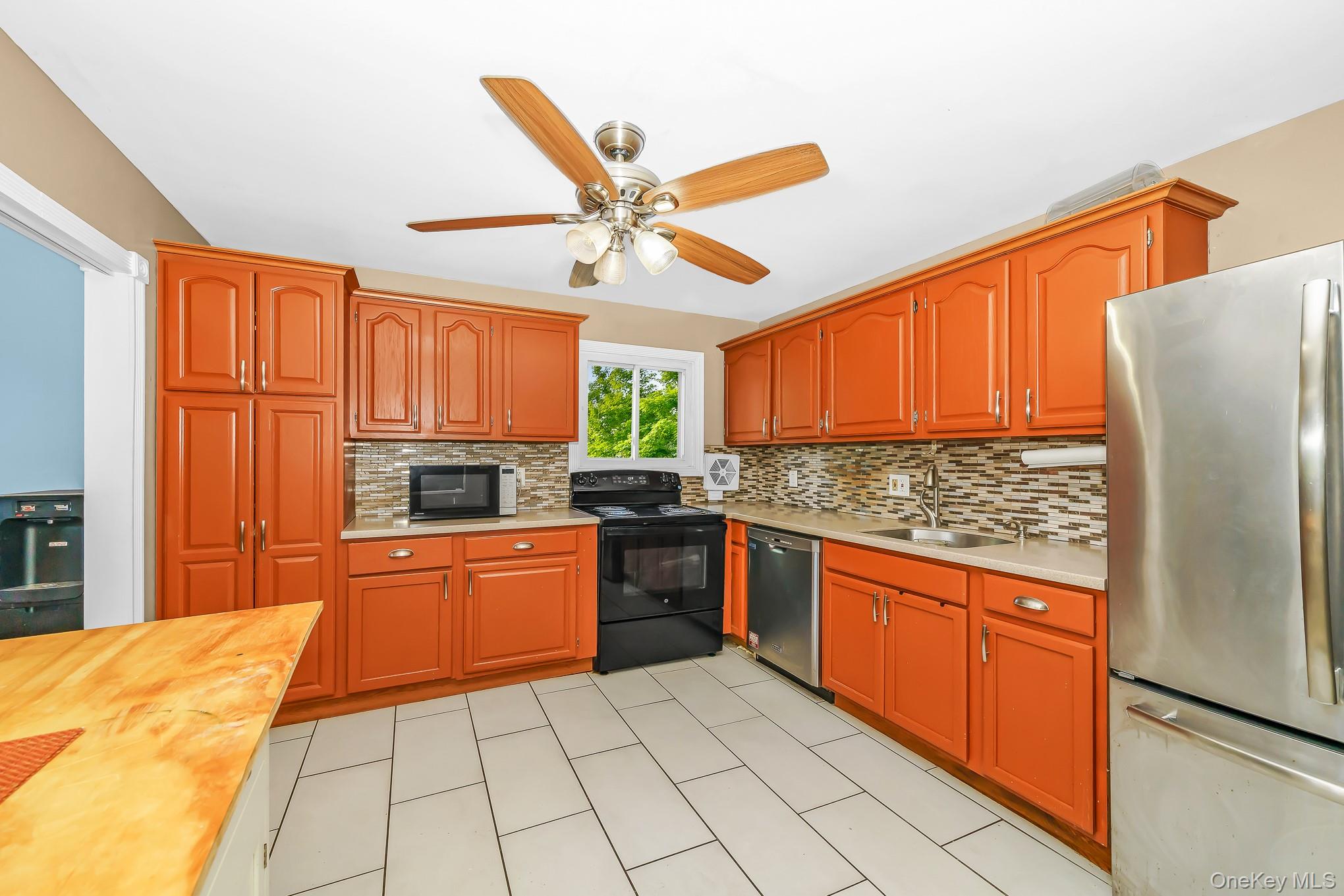 9 Hamlin Avenue Property Photo 15