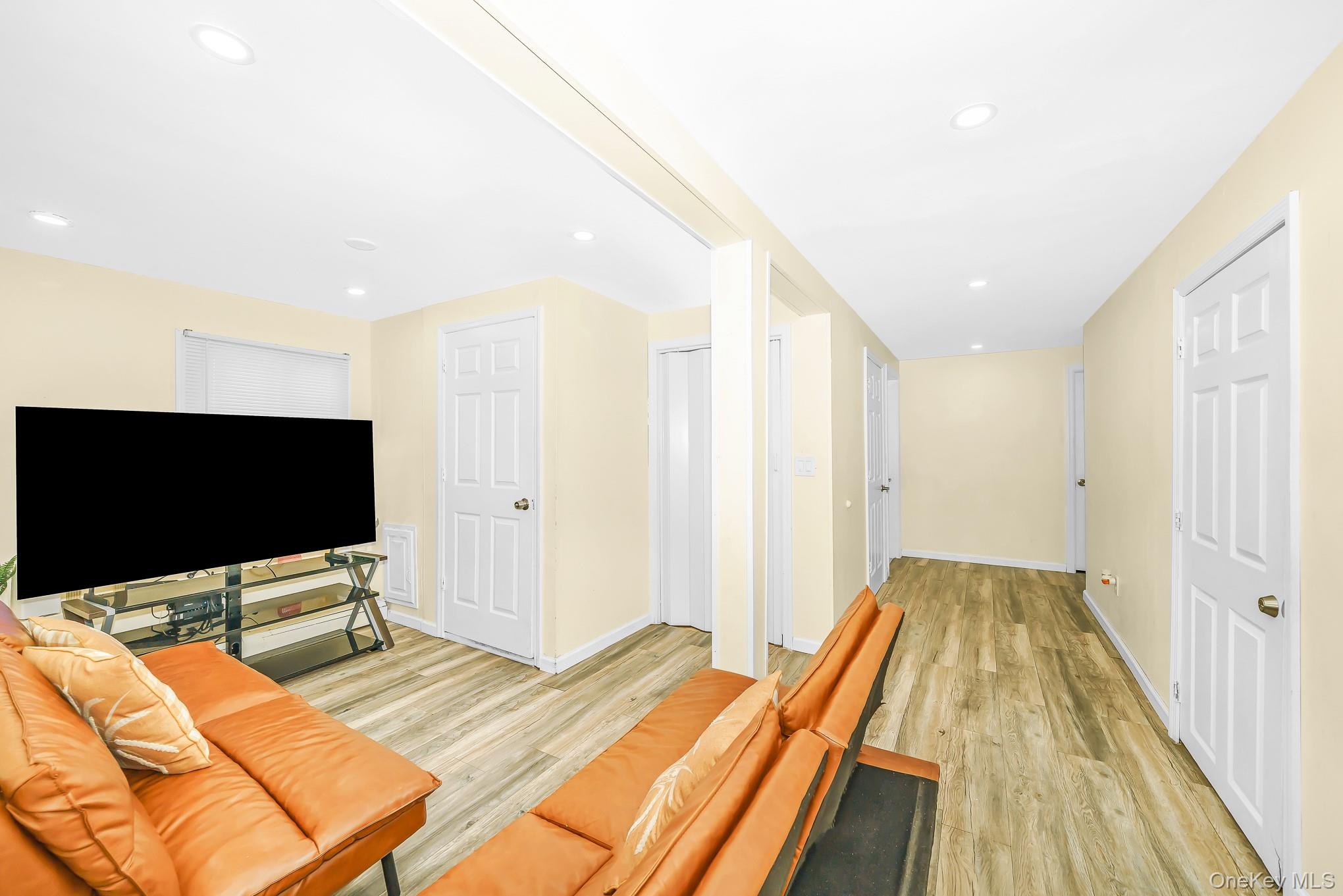 9 Hamlin Avenue Property Photo 19
