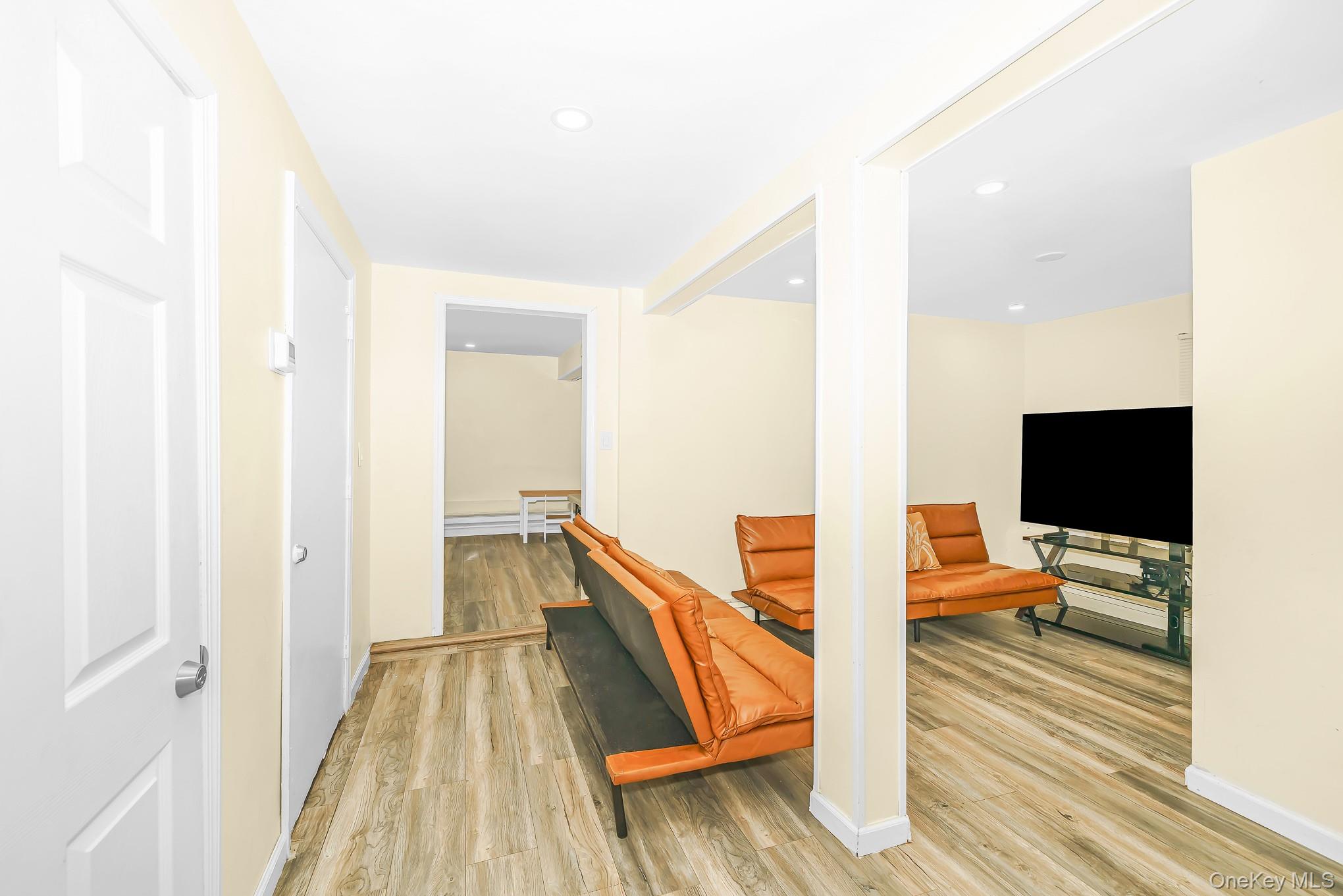 9 Hamlin Avenue Property Photo 20