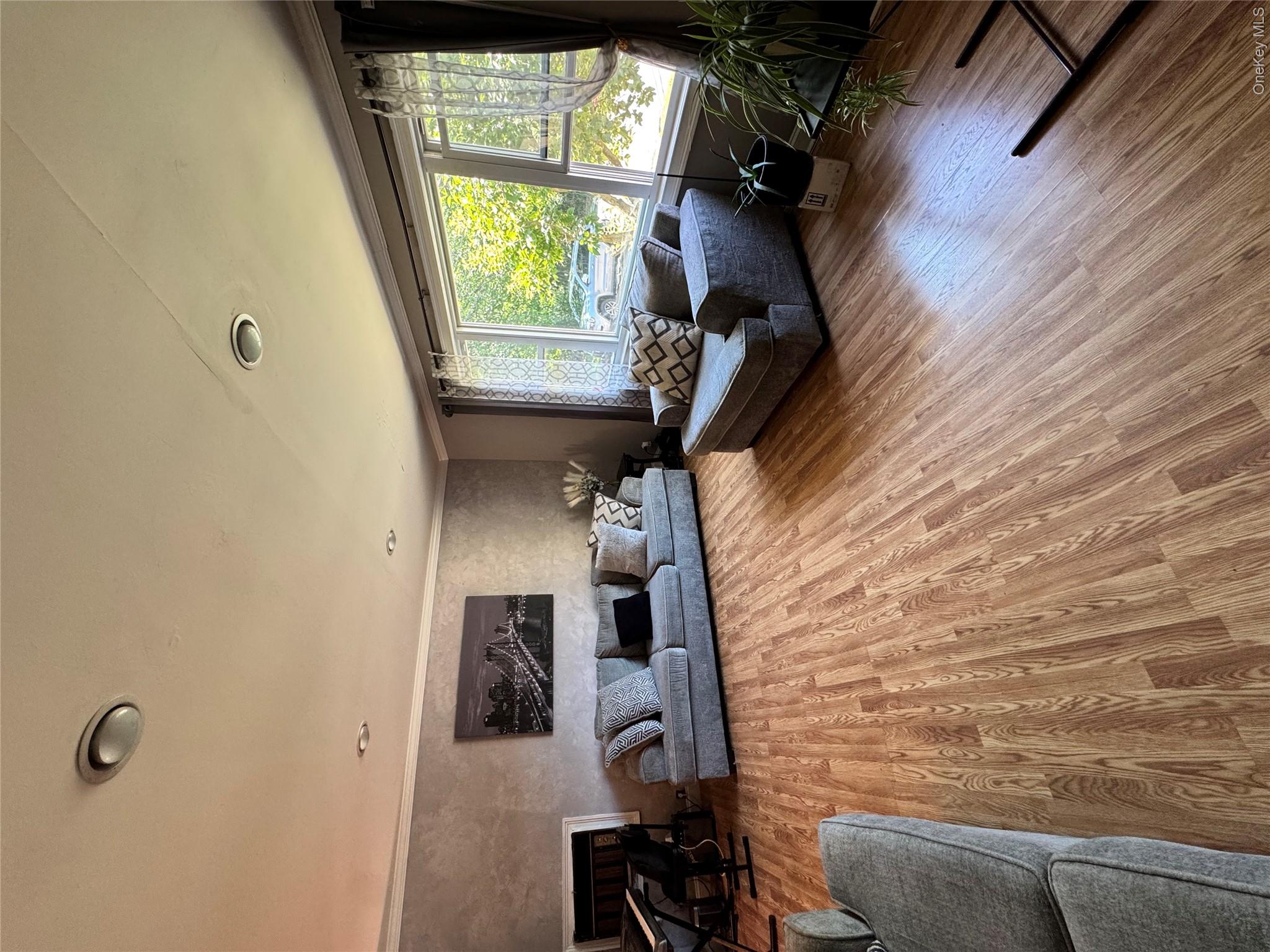 57 Woodruff Avenue Property Photo 11
