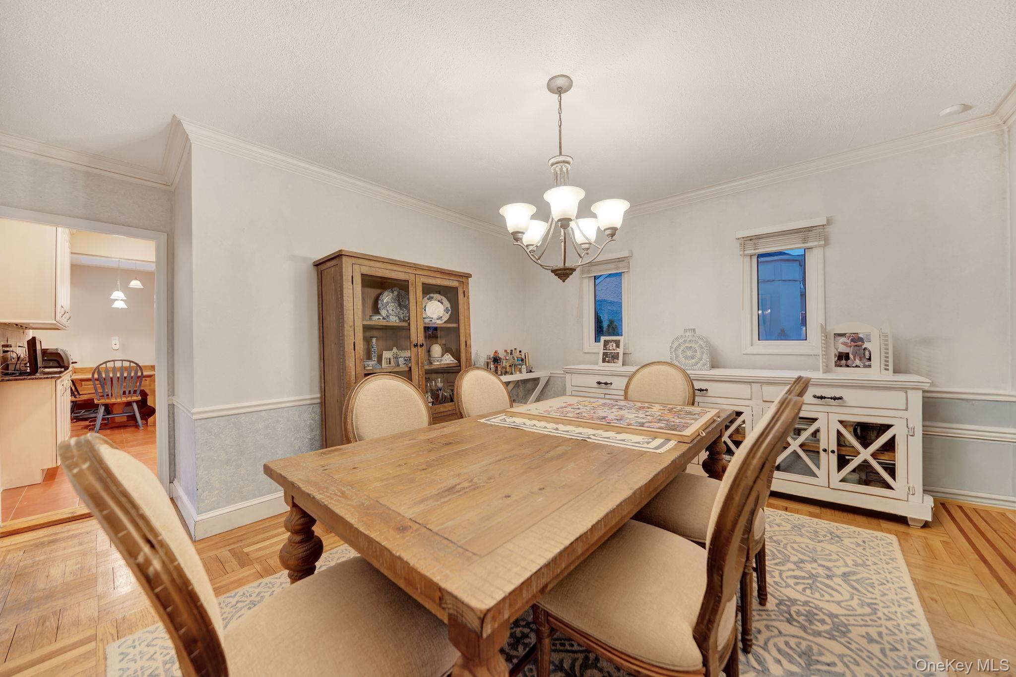 327 Wynsum Avenue Property Photo 19