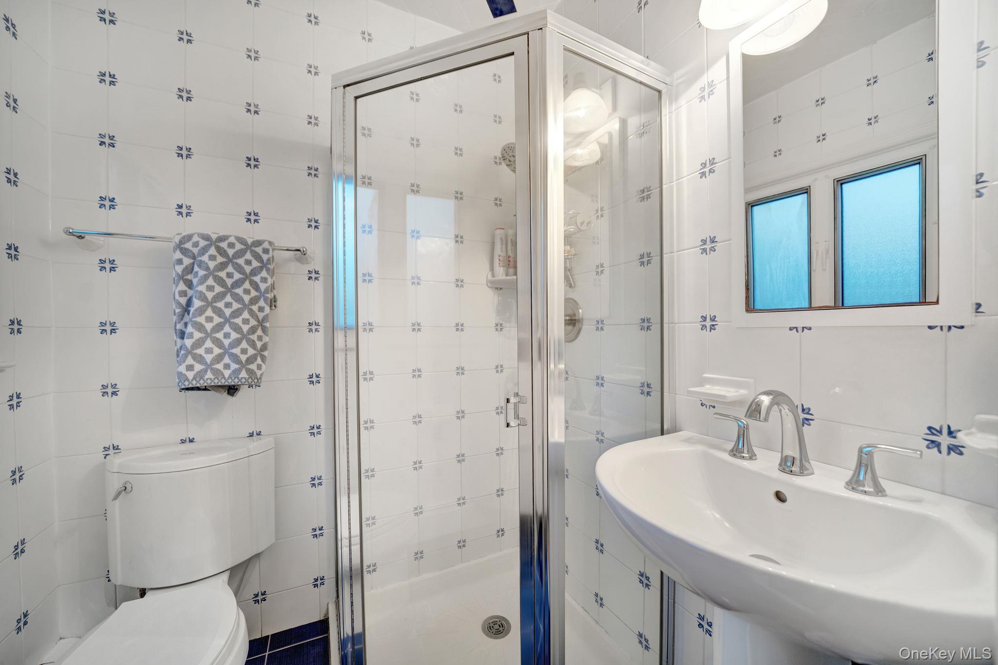 327 Wynsum Avenue Property Photo 26