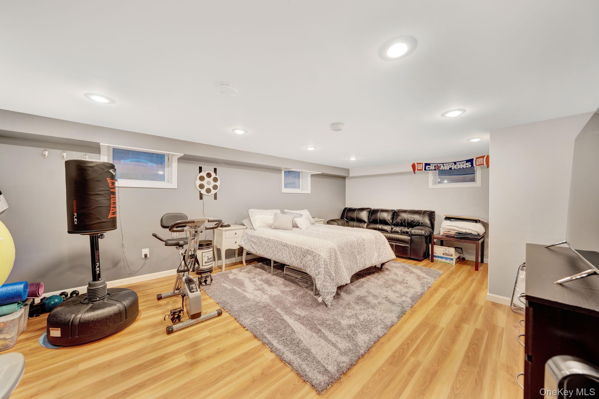 327 Wynsum Avenue Property Photo 32