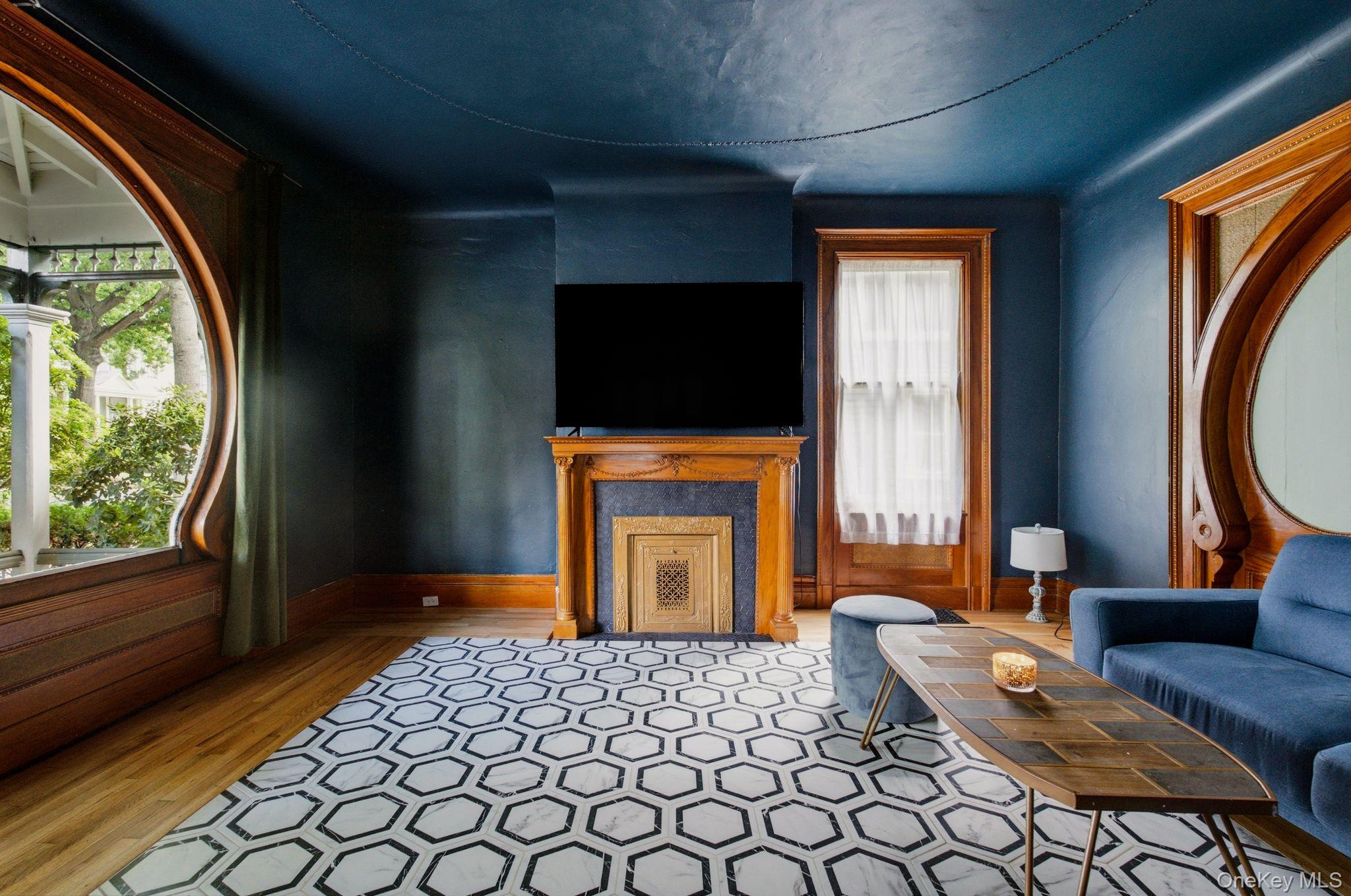 112 Academy Street Property Photo 8