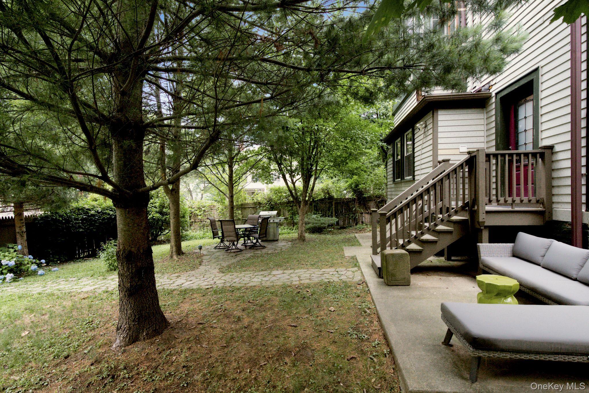 112 Academy Street Property Photo 33