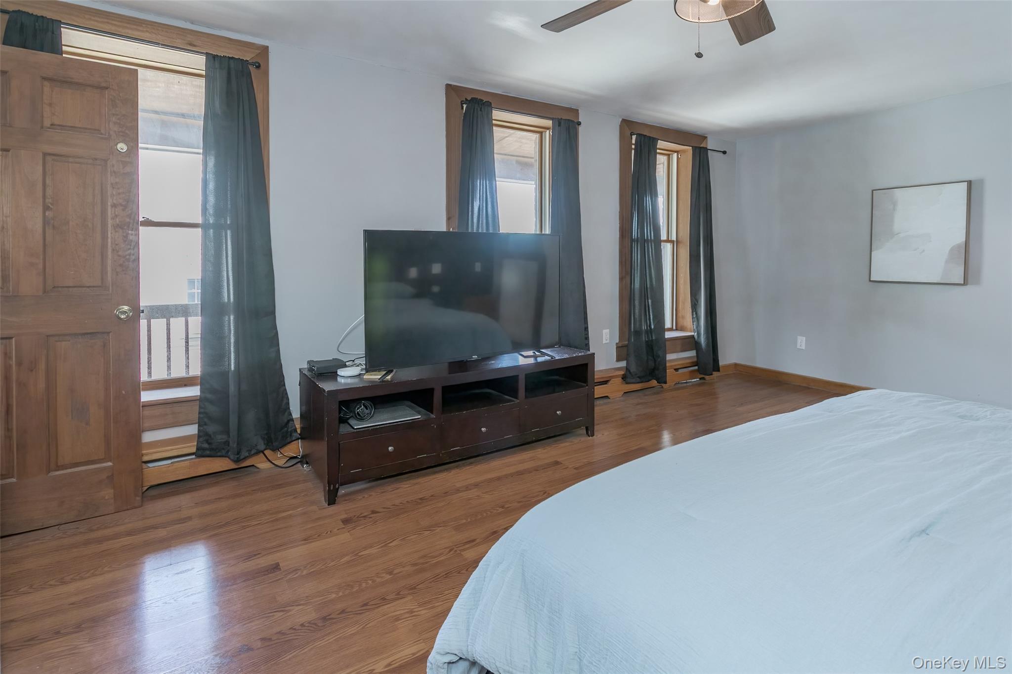 31 Main Ph Property Photo 10