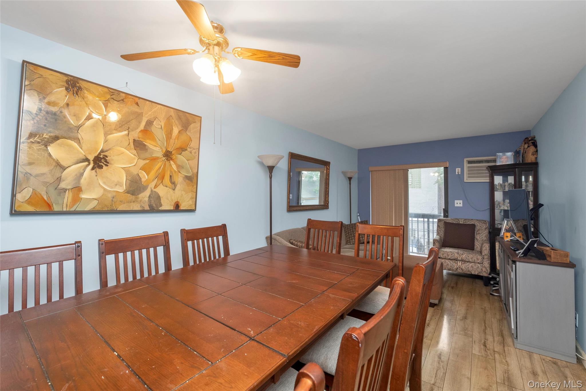 5536 69th Place R3 Property Photo 6