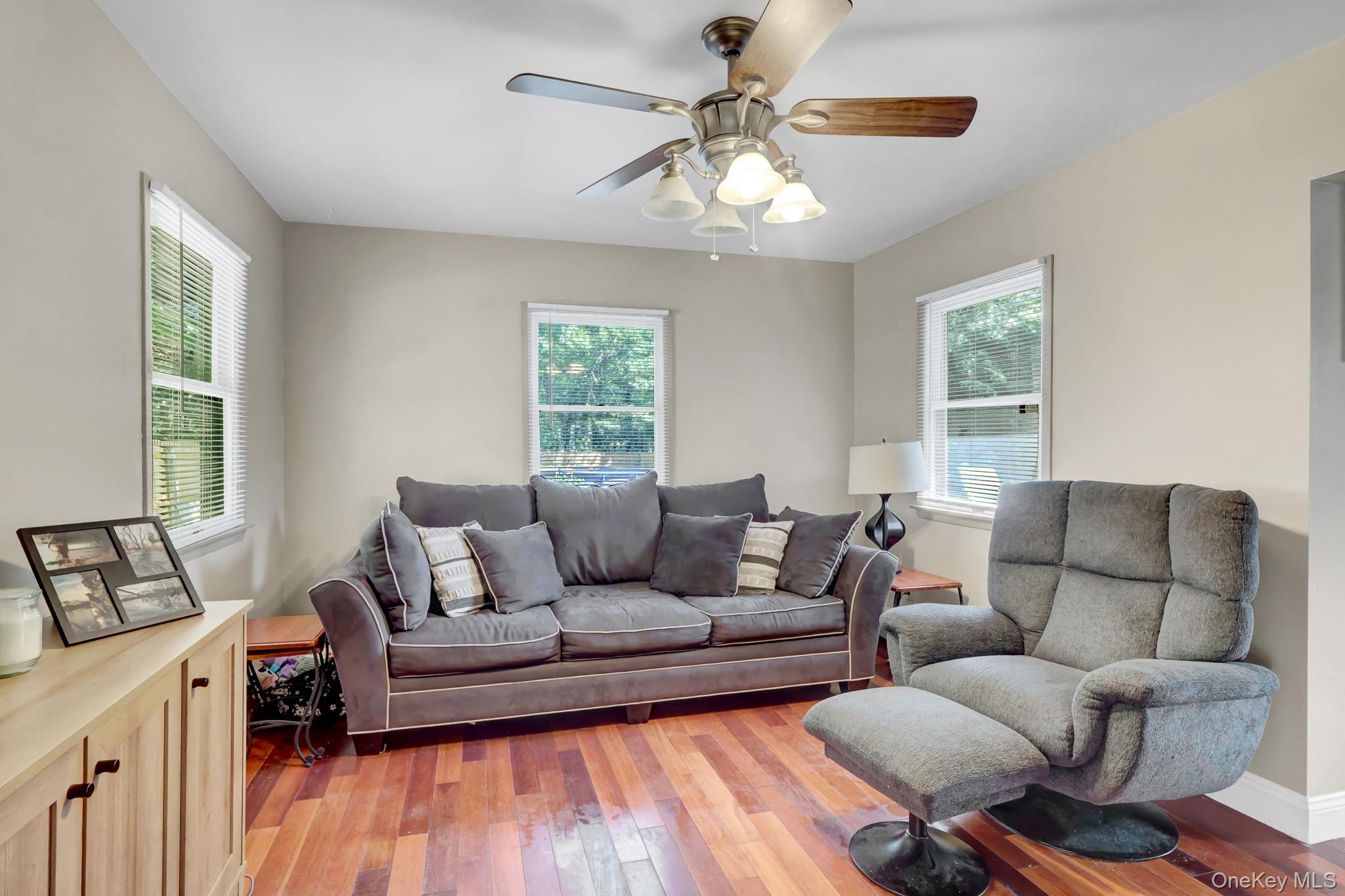 473 Long Island Avenue Property Photo 13