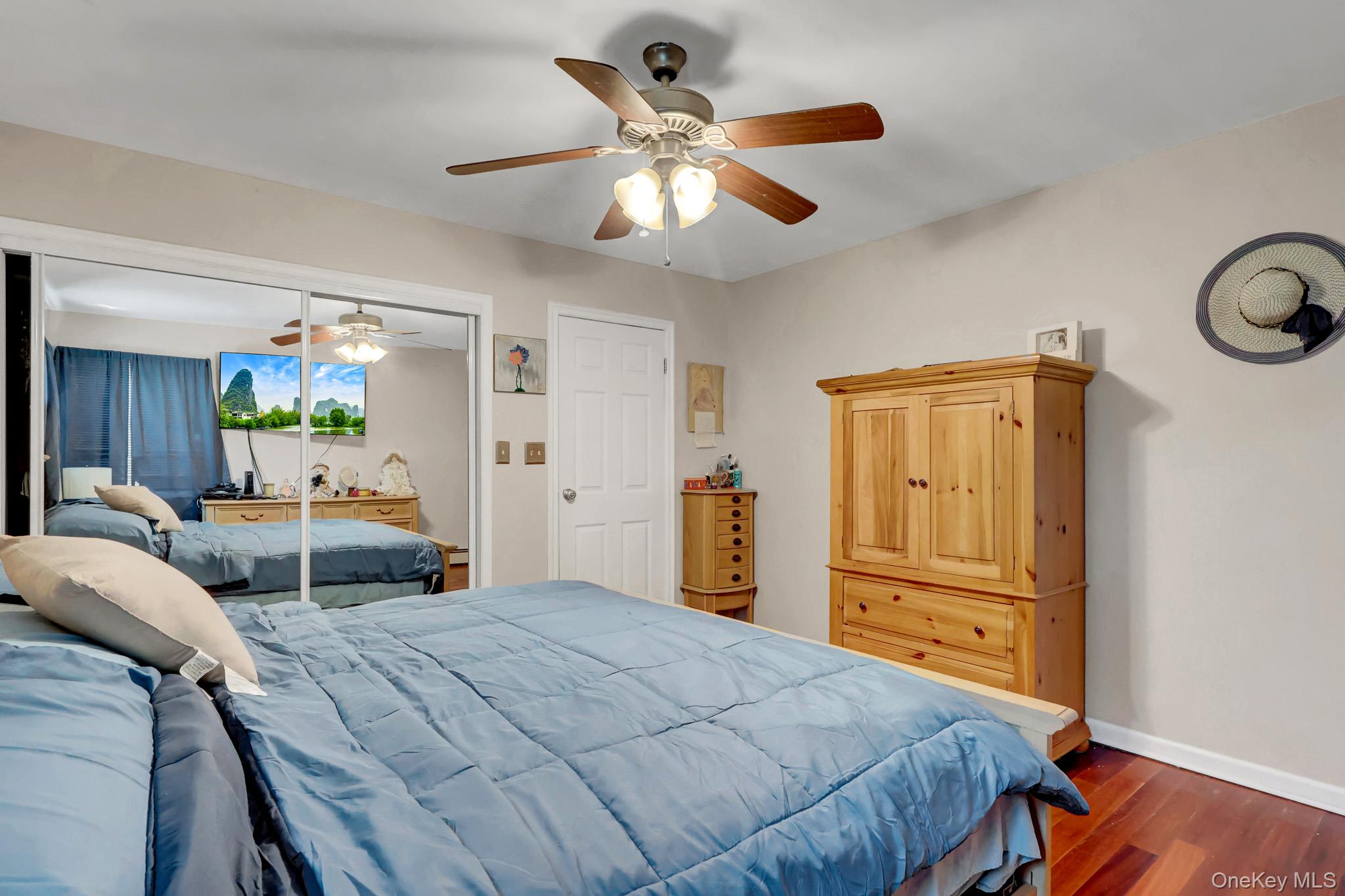 473 Long Island Avenue Property Photo 17