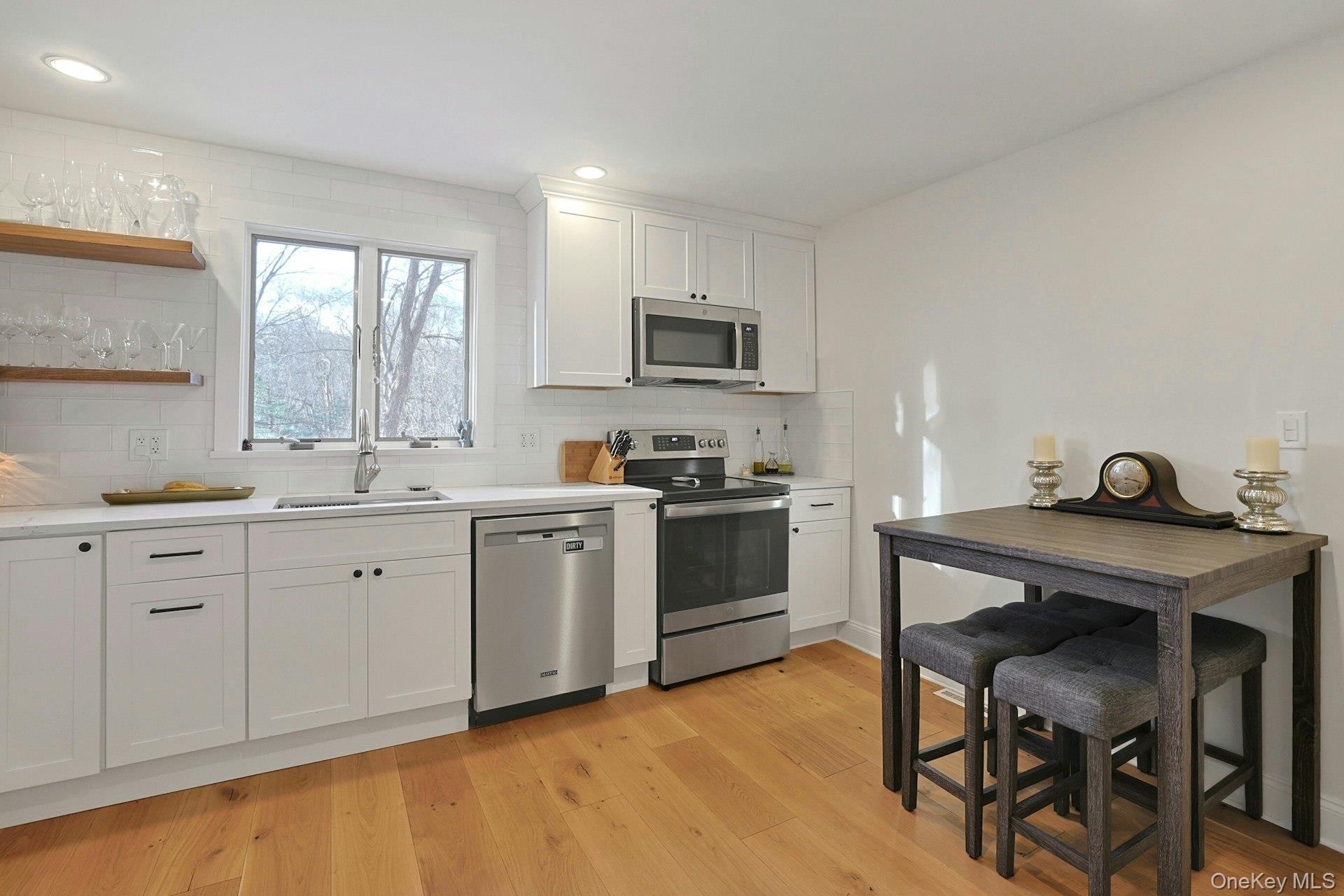 32 School Street A Property Photo 7