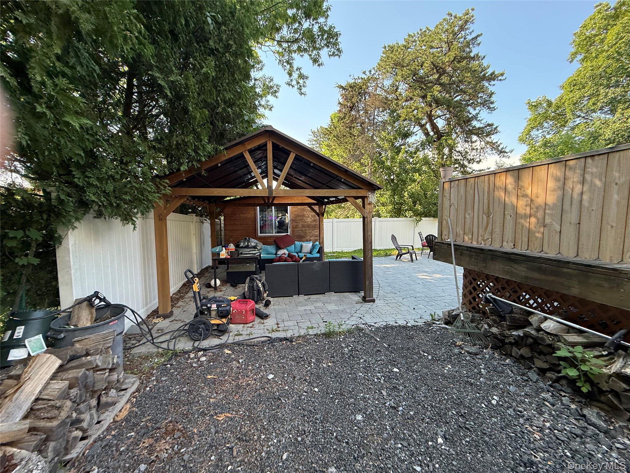 11 Summit Trail Property Photo 4
