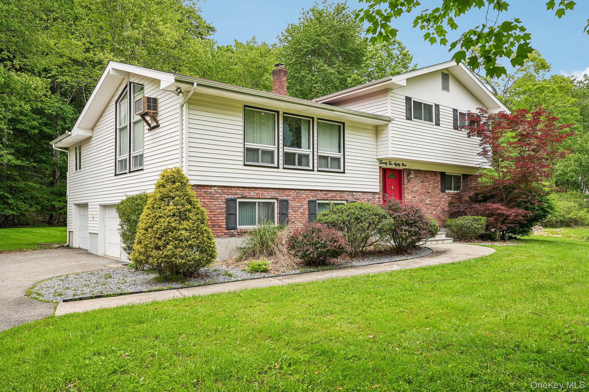 2289 Sultana Drive Property Photo 4