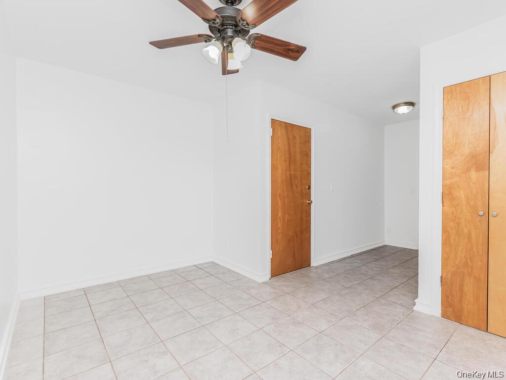 1863 Williamsbridge Road Property Photo 5